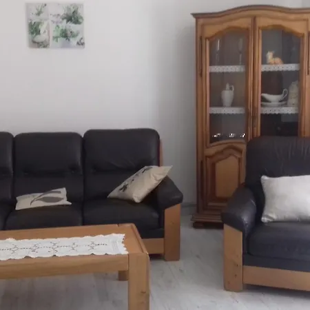 Le Figuier De L'ill 公寓